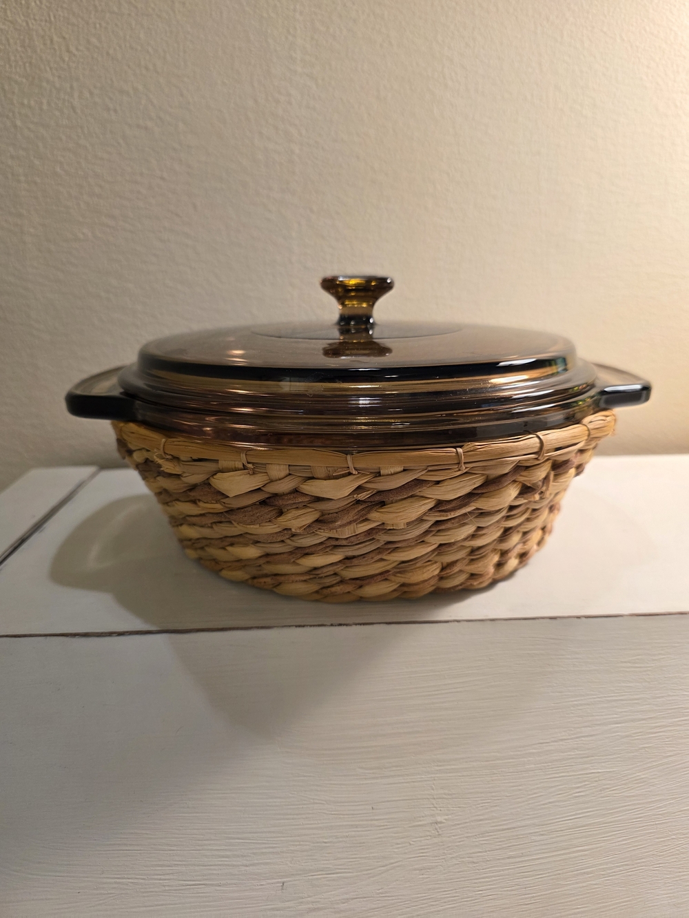 Anchor Amber 1.5QT Round Casserole Dish w/ Basket